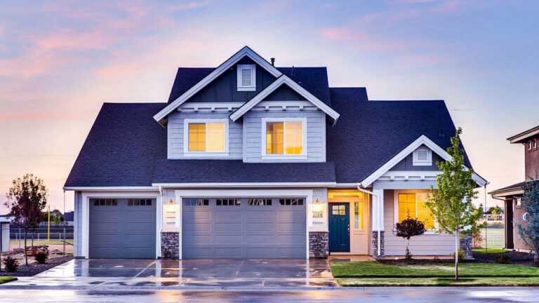 Garage Door Repair Service Costs in Windy Hill, Jacksonville